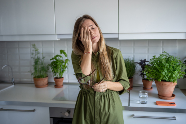 Who-it’s-for-1Y-Dr.-Sharma-Eye-&-Laser-Surgeons-Australia